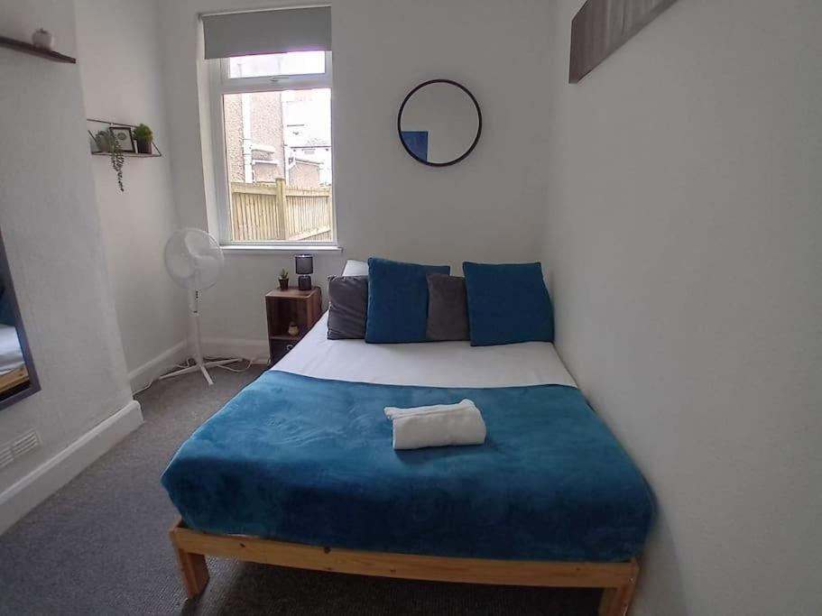 Large Family Home Central Location 3 Double Bedrooms And 1 Single Bedroom Cardiff Exterior photo