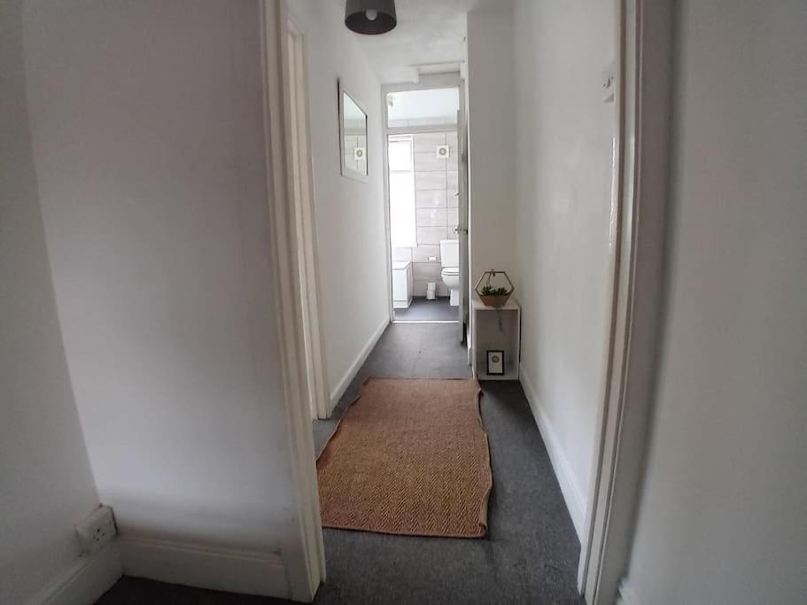 Large Family Home Central Location 3 Double Bedrooms And 1 Single Bedroom Cardiff Exterior photo