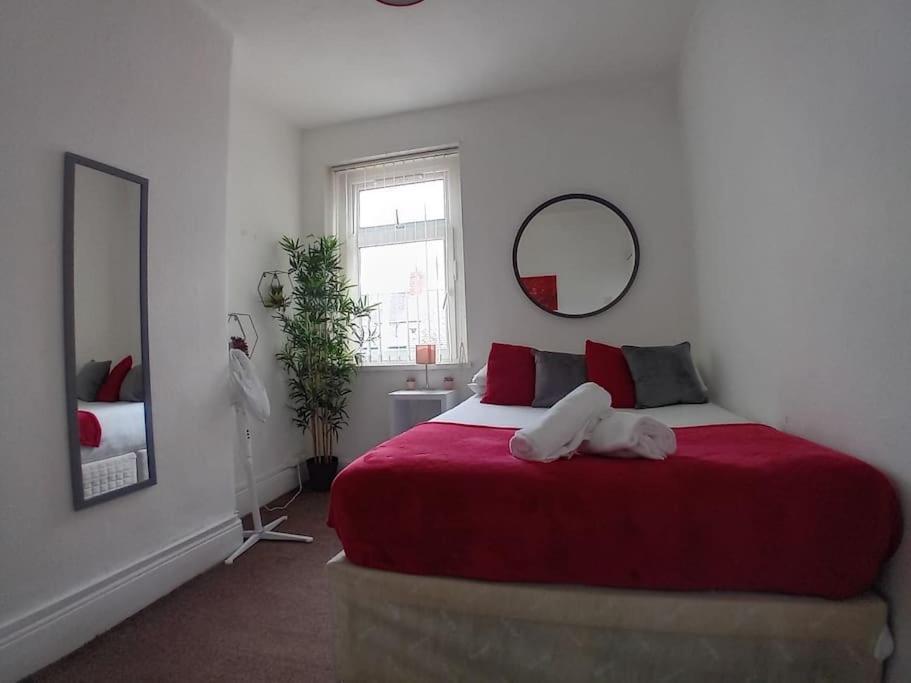 Large Family Home Central Location 3 Double Bedrooms And 1 Single Bedroom Cardiff Exterior photo